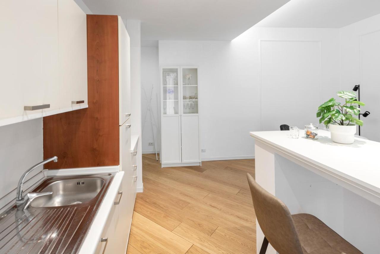 White Flat Gallia Rome Bagian luar foto